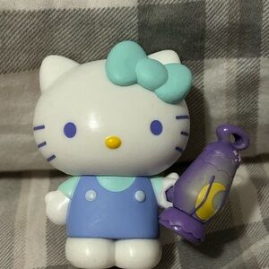 Hello Kitty Holding A Dream Lantern
